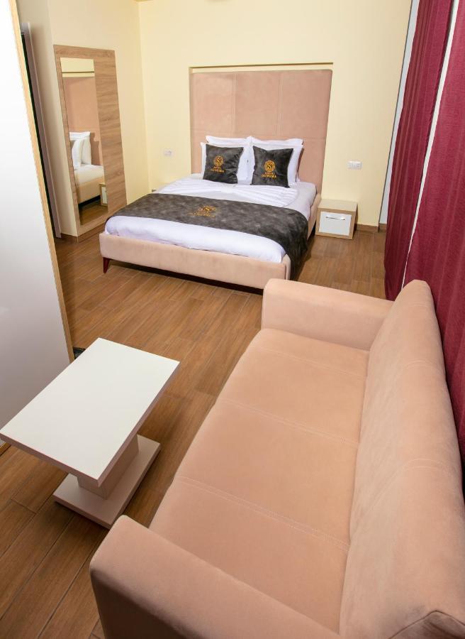 Hotel Sonoma Kosovo Polje Eksteriør billede